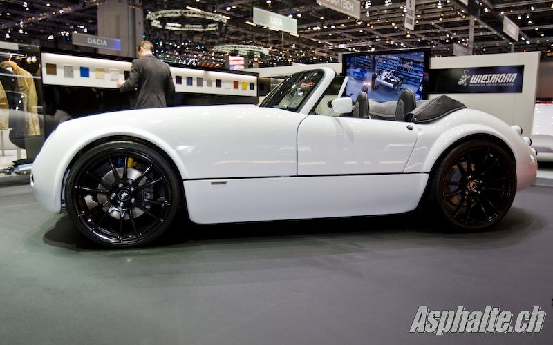 Wiesmann MF3 Roadster Egalement essay par Asphalte le roadster MF3 avec 