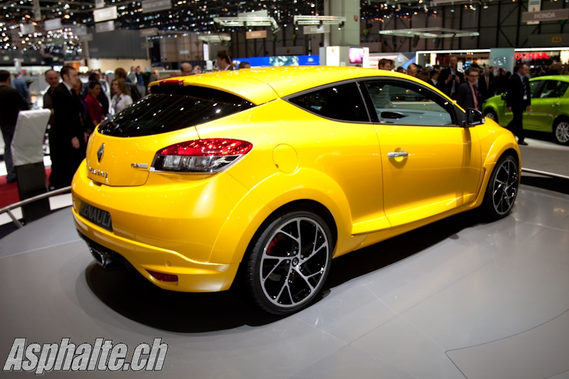 http://www.asphalte.ch/Events/GVA09/Renault/JAD05106.jpg