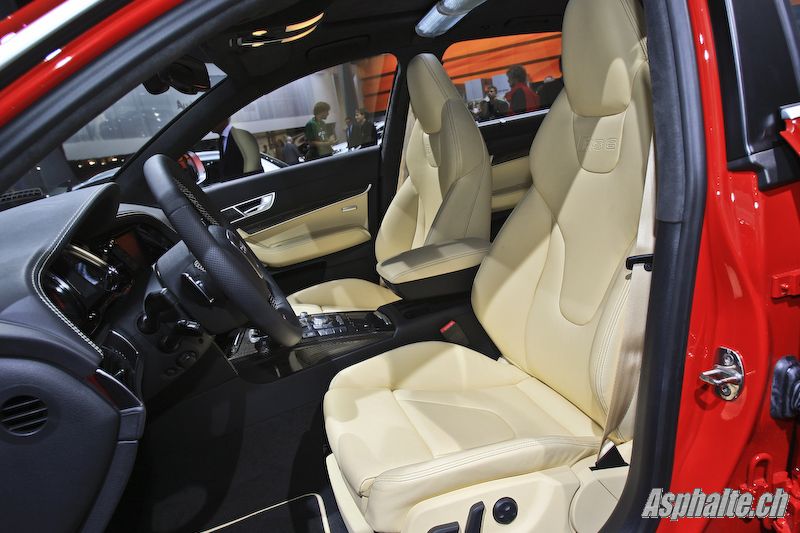 3R6H1190.jpg