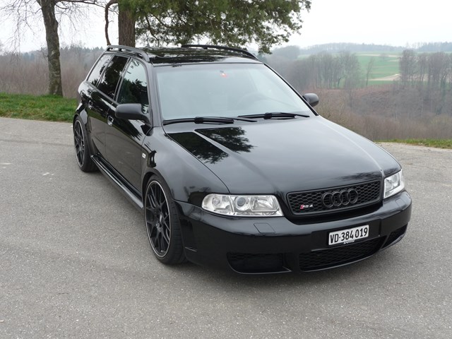 big_audi_rs4_p1010486.jpg