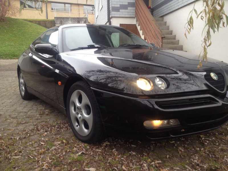 Voitures-de-tourisme-Alfa-Romeo-GTV-V6-TB,-1995,-109000-km,----2.jpeg