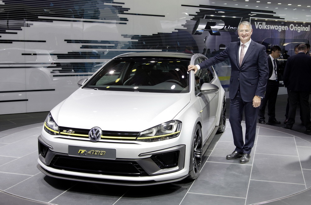 http://www.asphalte.ch/pic/VW-Golf-R-400-Beijing-1.JPG