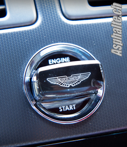 Aston Martin V12 Vantage: Premier contact, entre Puissance et Charme