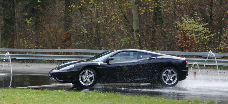 Ferrari 360 Modena noire survirage