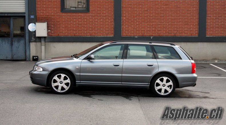 Audi S4 Avant Quattro B5