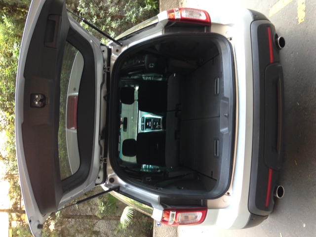 Ford Explorer boot.jpg