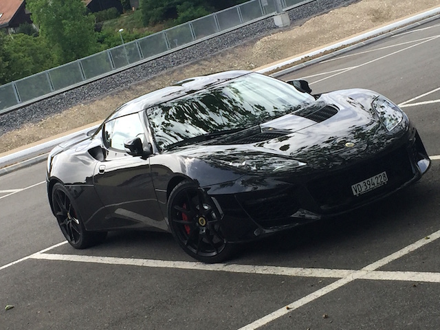 Evora400_r.JPG