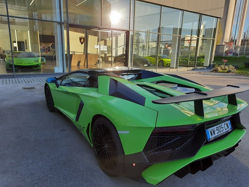 aventador sv lyon.jpg