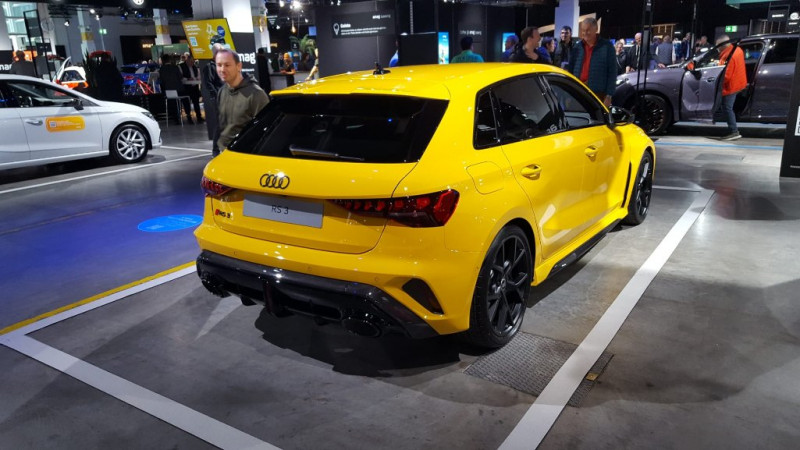 RS32.jpg