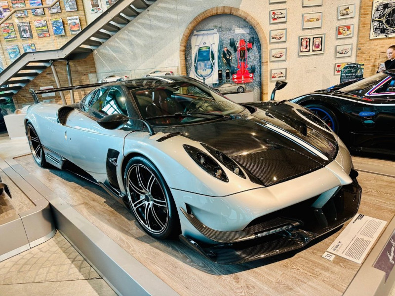 Pagani 2.jpg