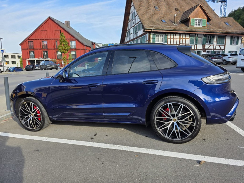 Macan GTS blue 04.jpeg