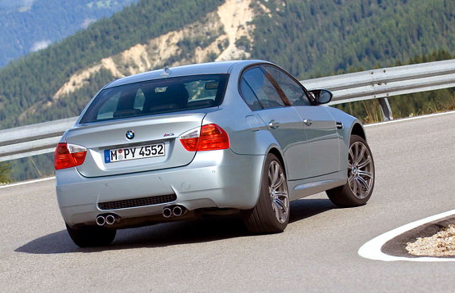 9-bmw-m3-sedan-leak.jpg