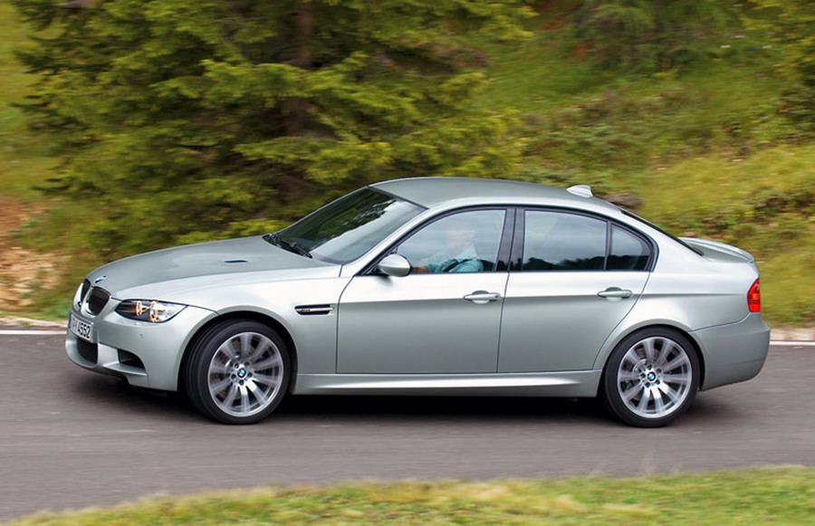 3-bmw-m3-sedan-leak1.jpg