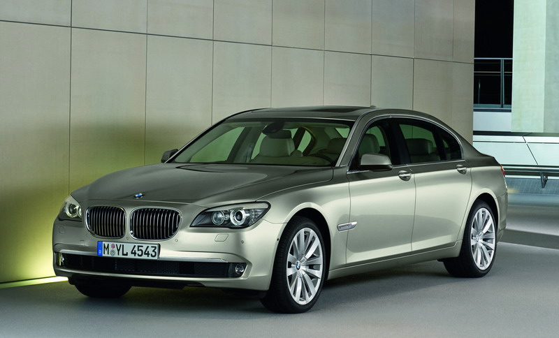 BMWS7-3.jpg