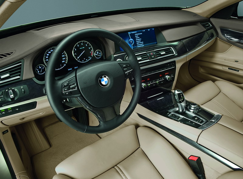 BMWS7-4.jpg