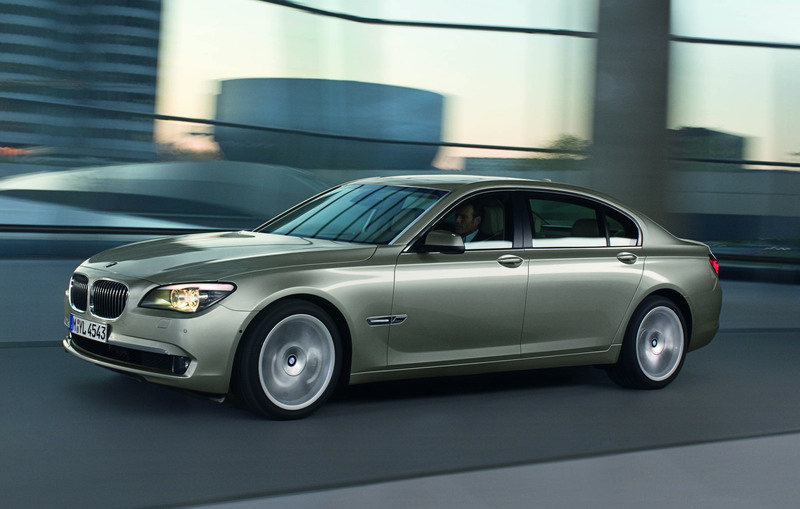 BMWS7-1.jpg
