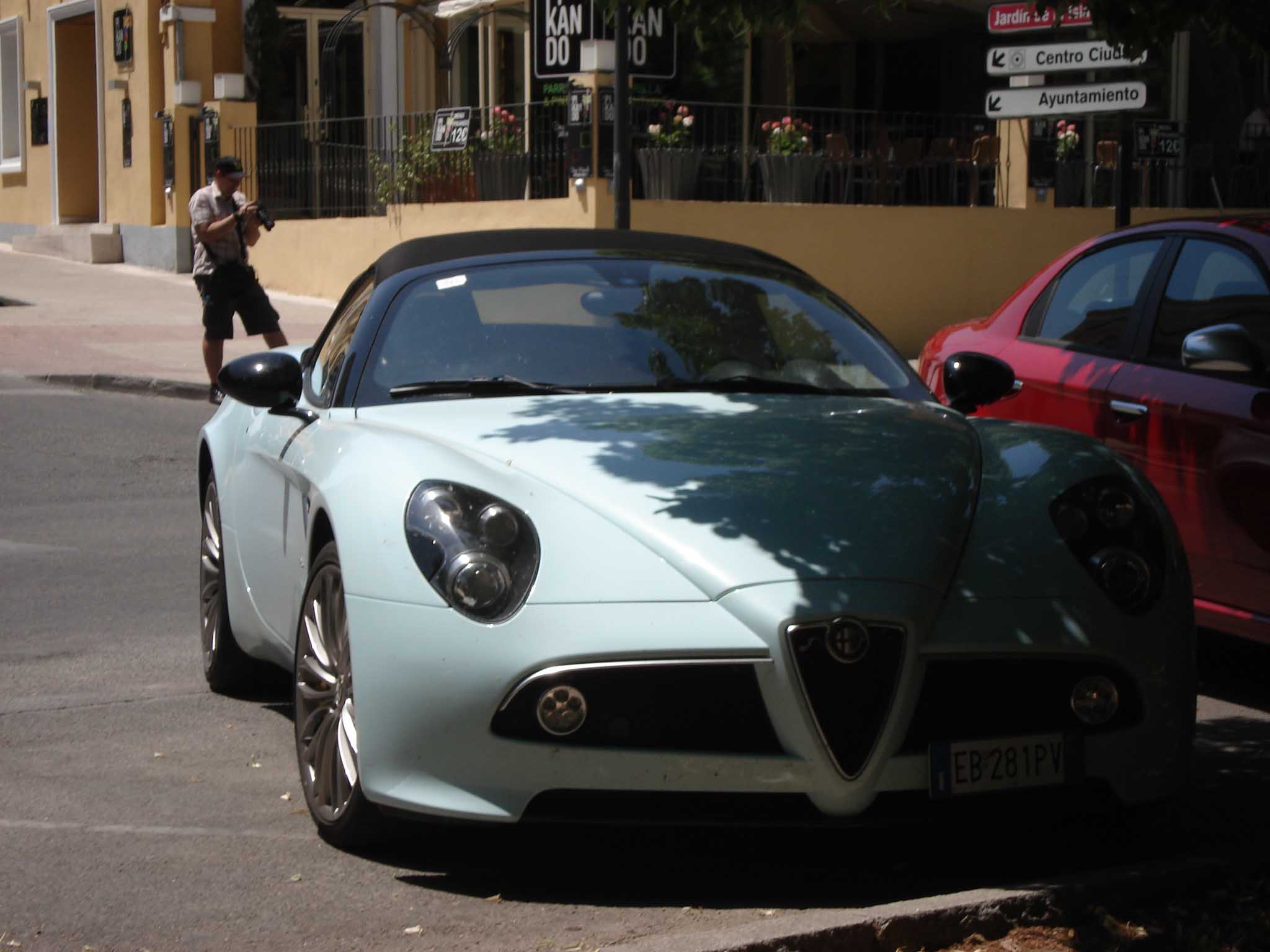 Alfa 8C Spyder  2.jpg