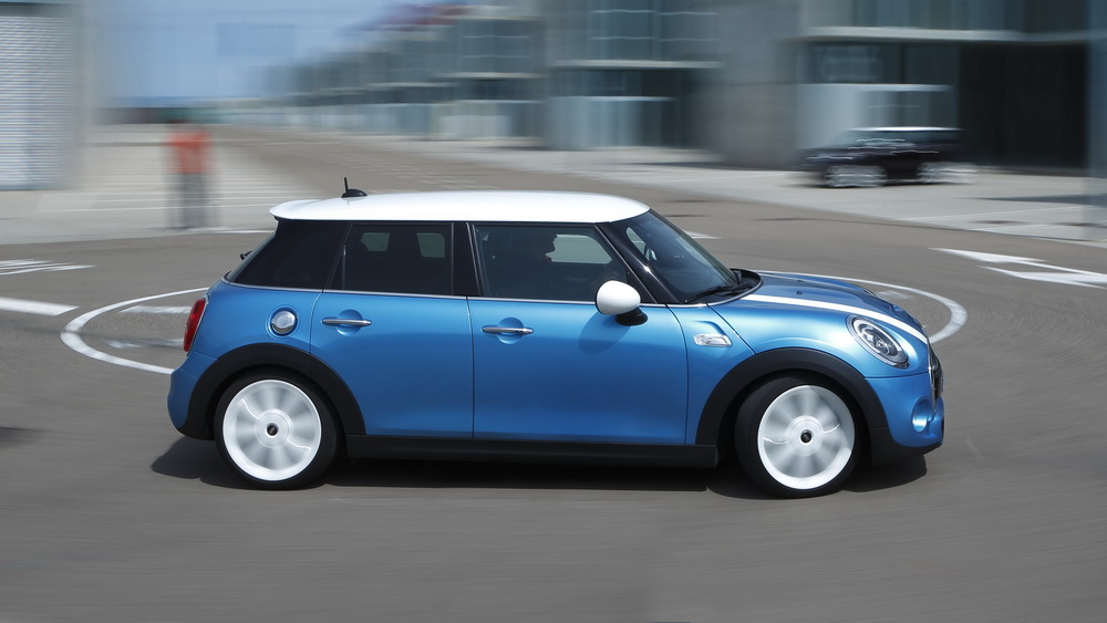 MINI Cooper 5 portes –