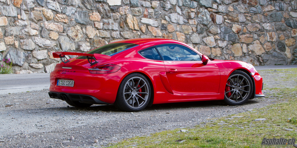 porsche-cayman-gt4-rouge-indien-22