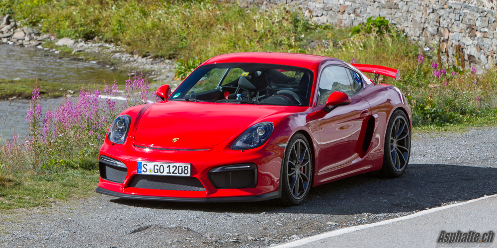 Essai Porsche Cayman GT4