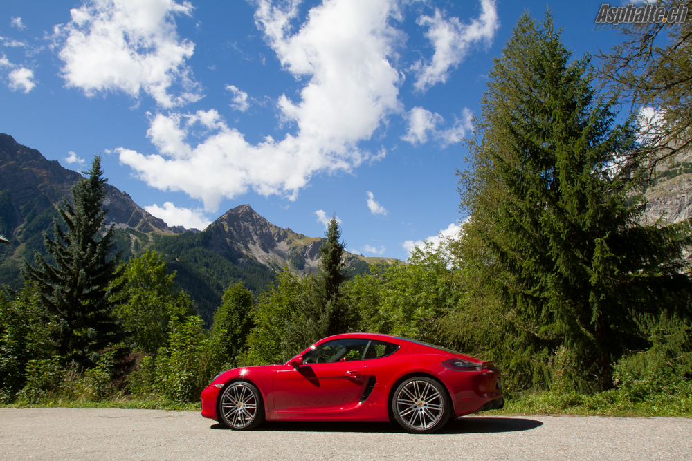 porsche-cayman-gts-rouge-carmin-04