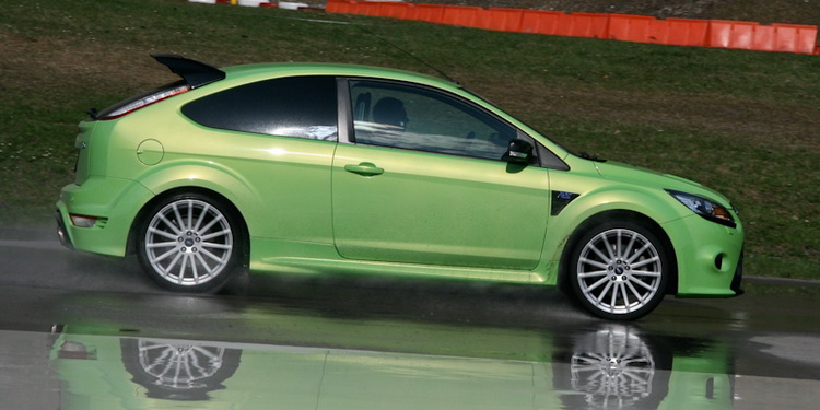 Contact Ford Focus RS