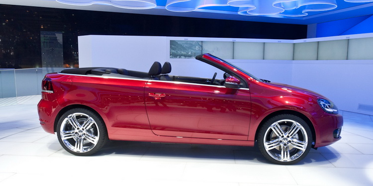 Genève 2011 VW Golf 6 Cabriolet