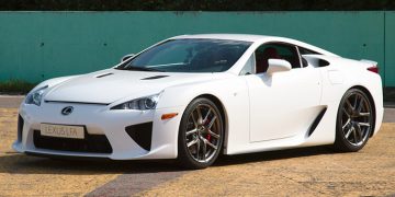 Au volant: Lexus LFA