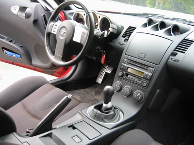 Essai Nissan 350 Z intérieur tableau de bord