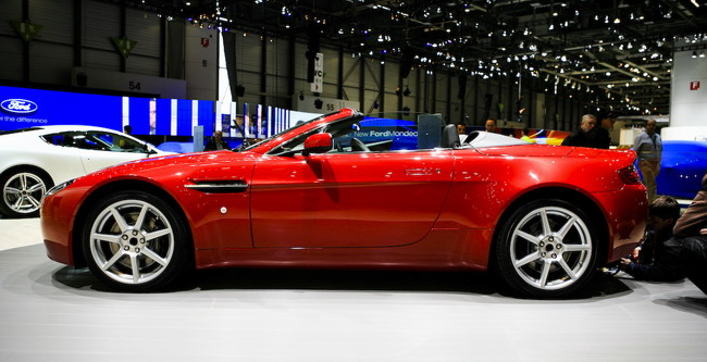 Aston Martin 
