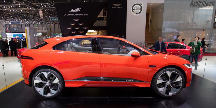 Jaguar i-Pace Photon Red Genève 2017