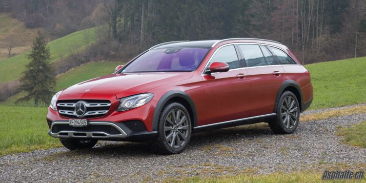 Essai Mercedes Classe E All-Terrain Rouge Jacinthe