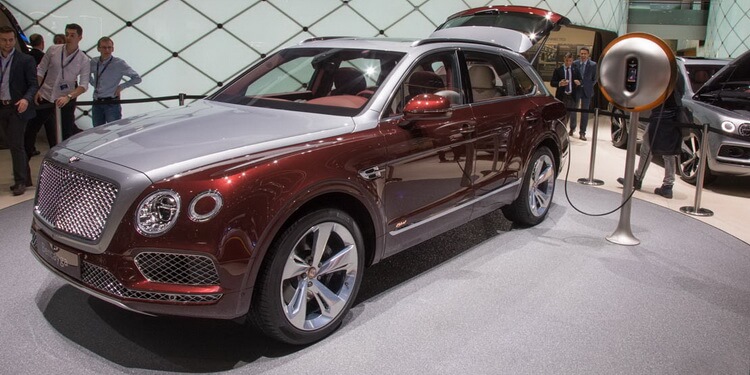 Genève 2018 Bentley Bentayga Plugin Hybrid