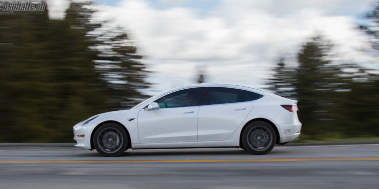 Test Tesla Model 3 Skyline Boulevard