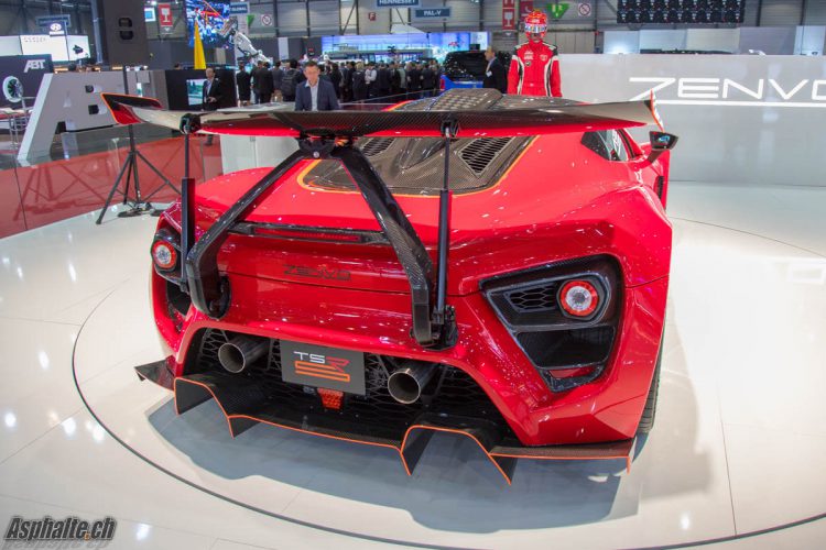 Genève 2018 Zenvo TSR-S Aileron Centripète