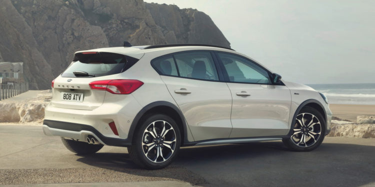 Ford Focus mk4 Active crossover