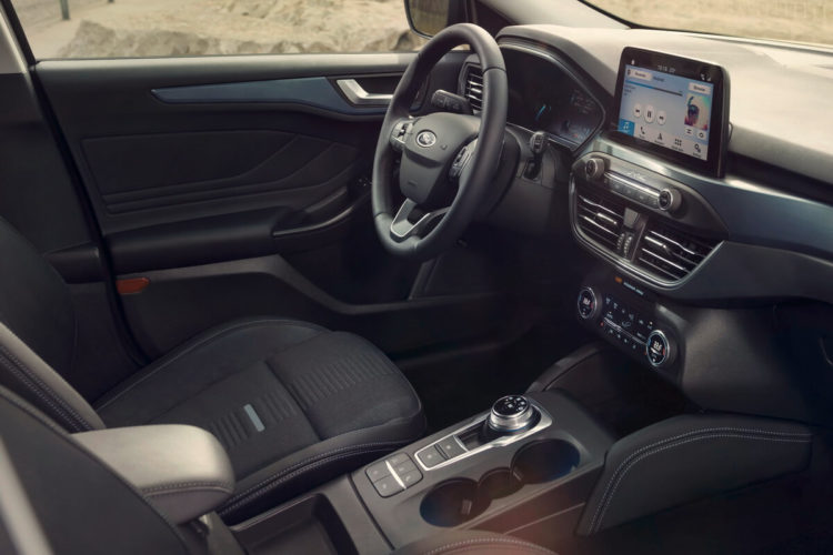 Ford Focus mk4 intérieur