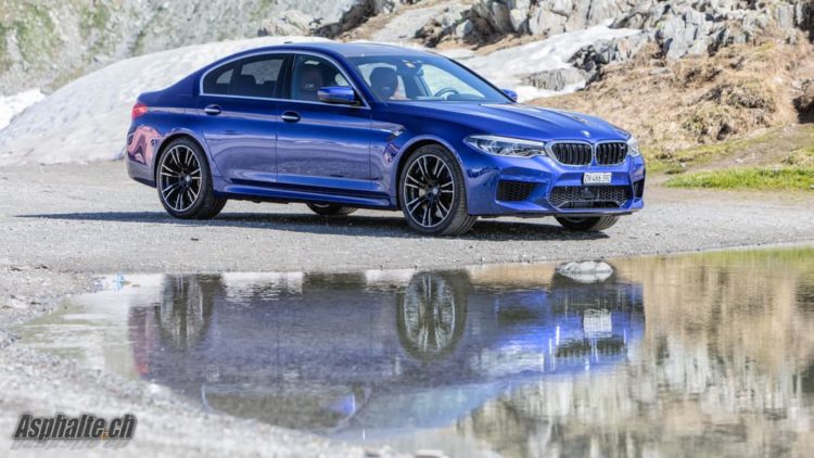 Essai BMW M5 F90 Bleu Marina Bay