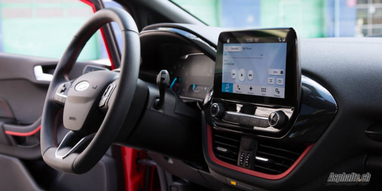Essai Ford Fiesta Ecoboost ST Line intérieur multimédia