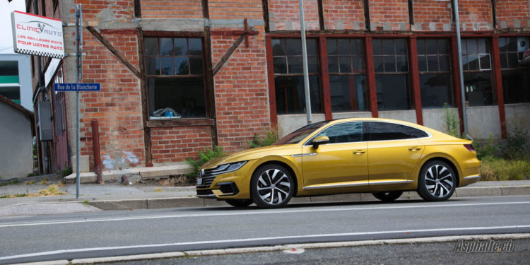 Volkswagen VW Arteon R-Line Jaune Curkuma Yellow