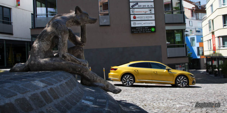 Volkswagen VW Arteon R-Line Jaune Curcuma Yellow
