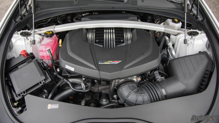 Essai Cadillac CTS-V mk3 moteur V8 LT4 compresseur Eaton TVS