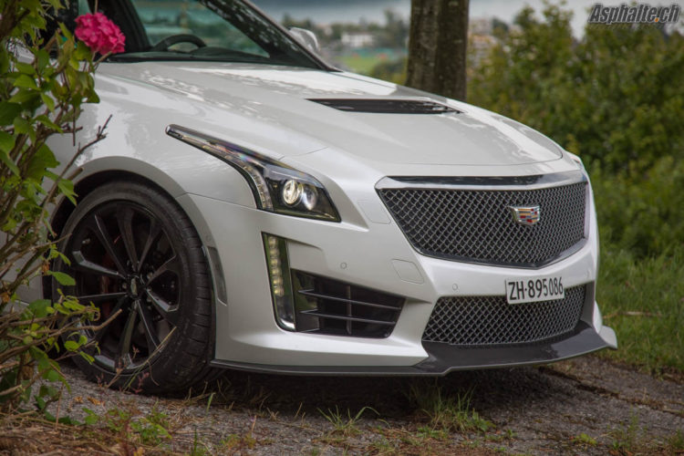 Essai Cadillac CTS-V LT4 compresseur pack carbone