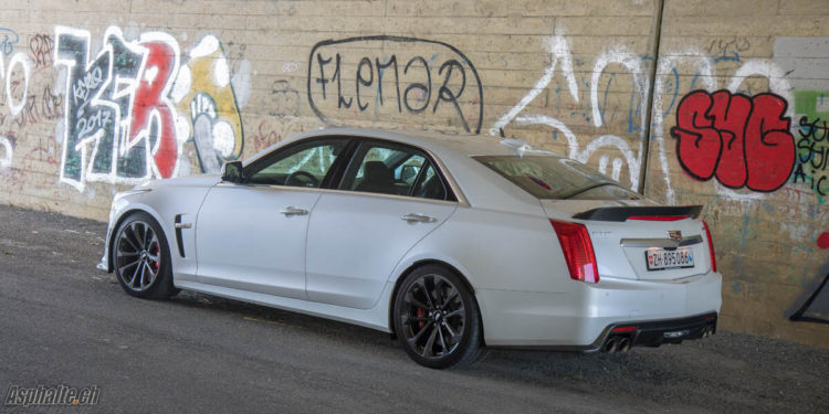 Essai Cadillac CTS-V graffiti