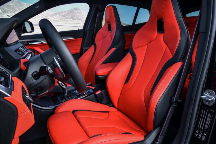 BMW X2 M35i intérieur sièges M Sport