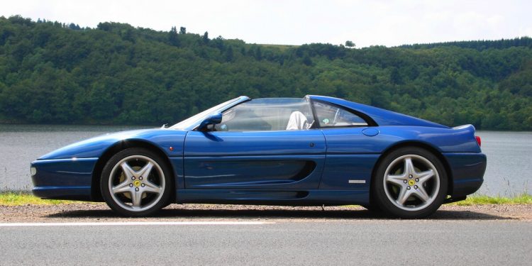 Ferrari 355 Lac d'Aydat