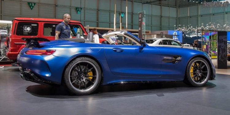AMG GT-R Roadster Bleu