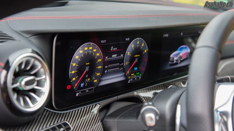 Mercedes AMG CLS 53 Widescreen Cockpit