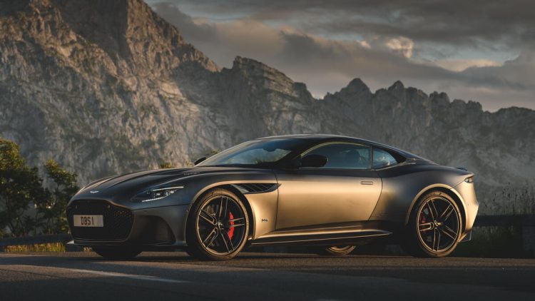 Aston Martin DBS Superleggera Satin Xenon Grey