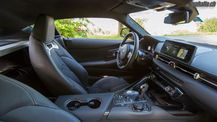 Essai Toyota Supra A90 intérieur